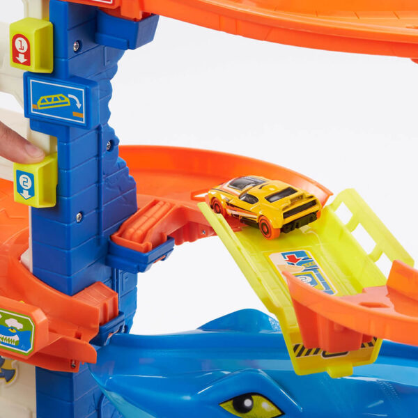 Mattel Hot Wheels Attacking Shark Escape - Image 6