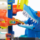 Mattel Hot Wheels Attacking Shark Escape