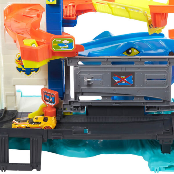 Mattel Hot Wheels Attacking Shark Escape - Image 8