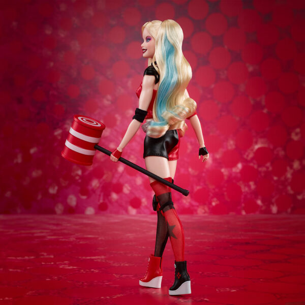 Mattel Barbie Signature Harley Quinn Collector Doll with Posable Body, Iconic Outfit, and Mallet Accessory, DC Batman 85th Anniversary Collectible - Image 4