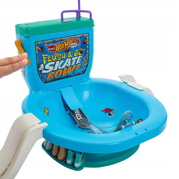 Mattel Hot Wheels Skate Flush & Go Skate Bowl Fingerboard Set With 1 Exclusive Board & Pair Of Removable Skate Shoes - Image 4
