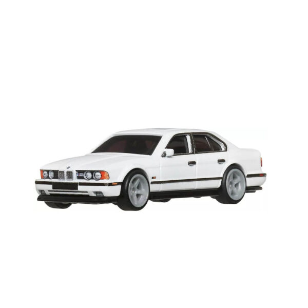 Mattel Hot Wheels Boulevard Vehicle - ''91 BMW B5 (Group GJT68)
